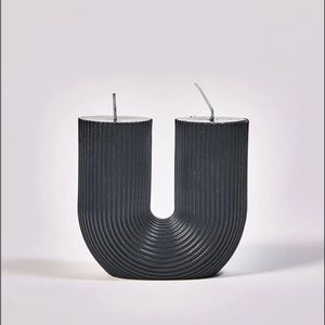 Black U shaped candle